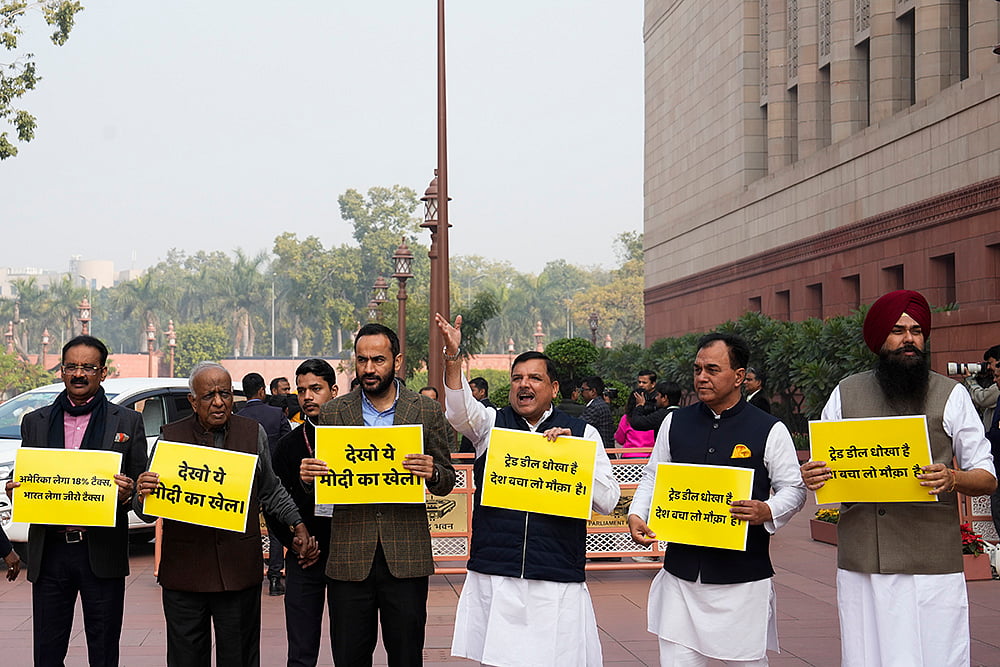 India-US Trade deal- AAP MPs protets in Paraliament