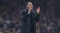 Arsenal Showed Chelsea Lack Of Respect In EFL Cup Semi-final, Claims Blues Boss Liam Rosenior Chelsea head coach Liam Rosenior