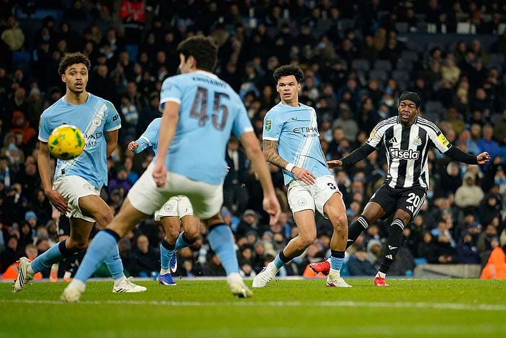 Manchester City Vs Newcastle United EFL Cup 2025-26 soccer-Anthony Elanga