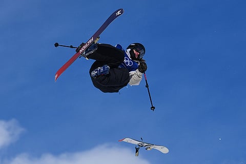Switzerland's Sarah Hoefflin loses a ski during a freestyle skiing slopestyle training session at the 2026 Winter Olympics, in Livigno, Italy.