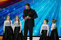 2026 NFL Honors: Matthew Stafford Edges Drake Maye For AP Most Valuable Player | Photo: AP/Charlie Riedel : Los Angeles, Rams' Matthew Stafford accepts the AP Most Valuable Player award during the NFL Honors award show in San Francisco.