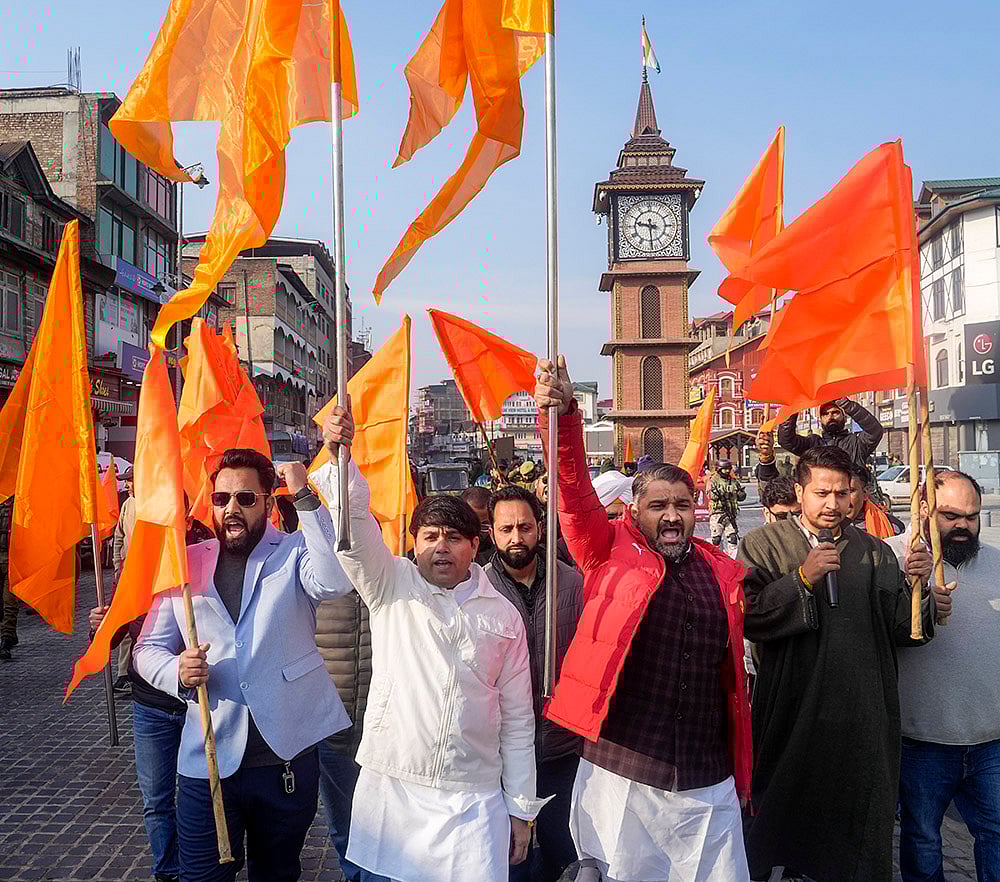 RSS starts Kashmir to Kanyakumari rally - Dhwaj Yatra 