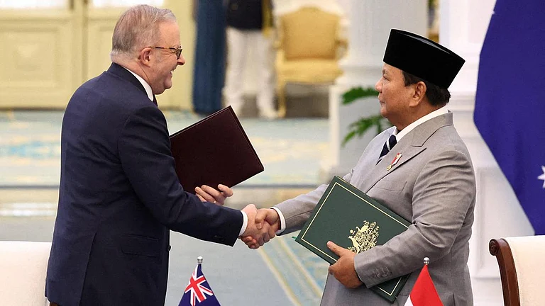 Indonesia, Australia Sign New Security Treaty To Affirm Deeper Ties - null