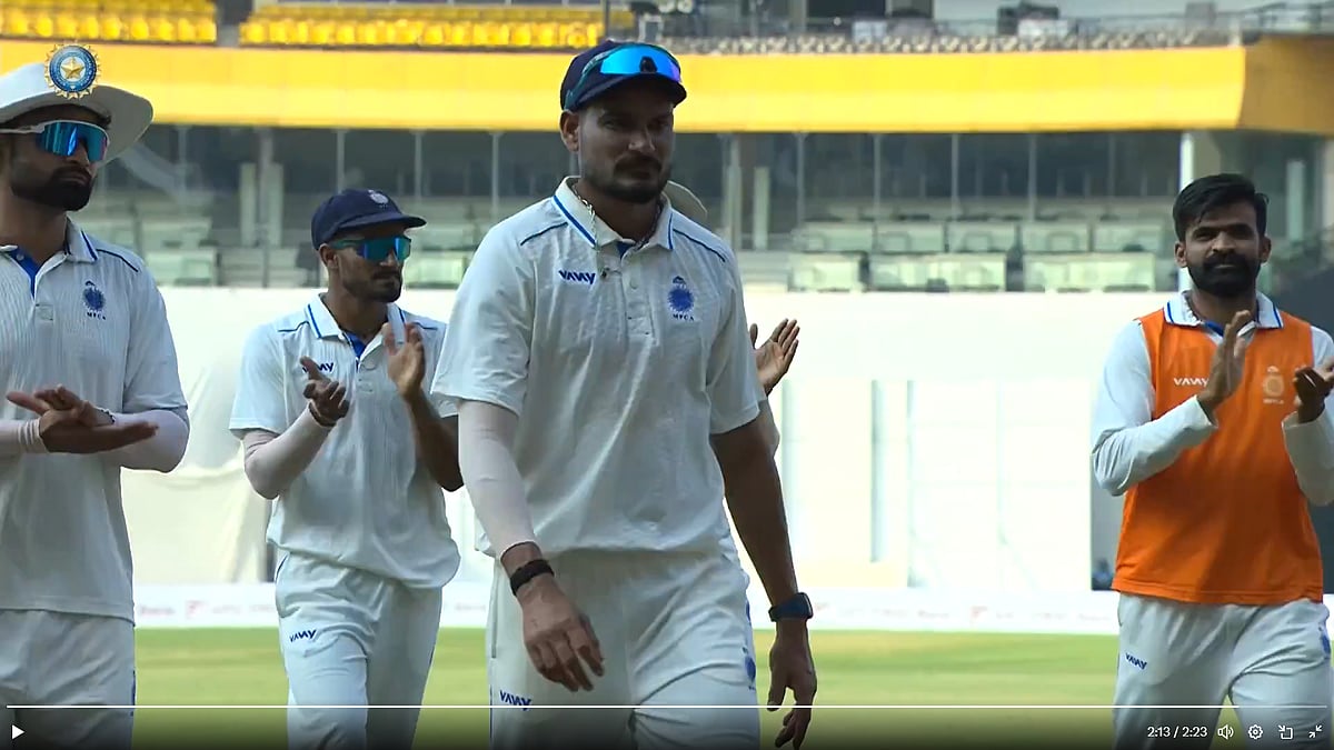 Ranji Trophy QFs Day 1 Highlihts: Karnataka Restrict Mumbai To 120, Jharkhand Bowled Out For 235