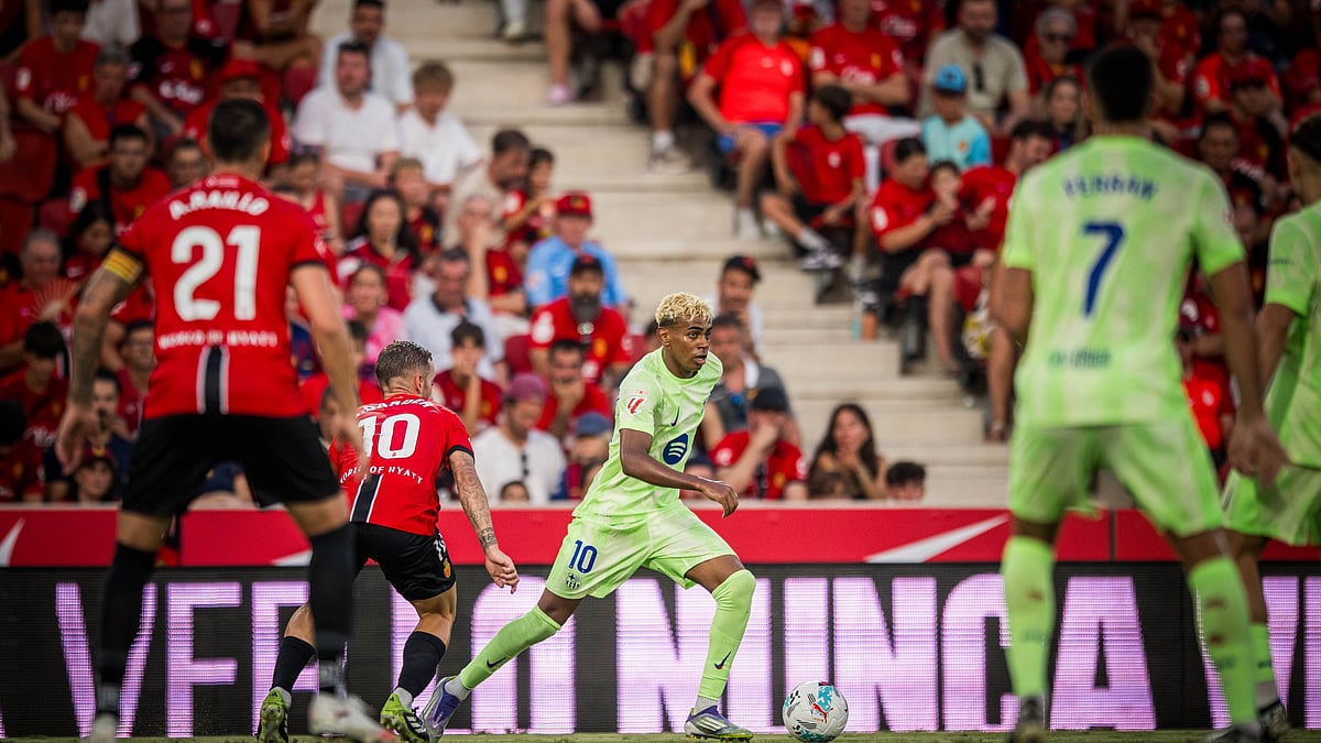 FCBarcelona/X : Barcelona footballers in action against Mallorca in La Liga 2025-26. 