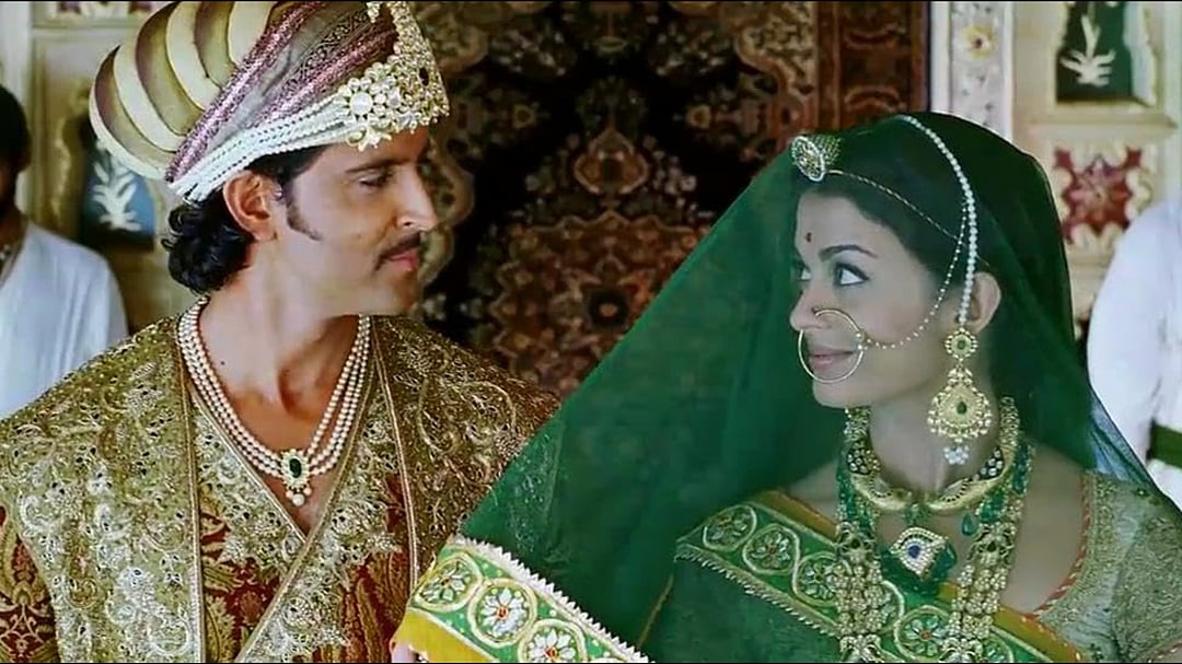 A still from Jodhaa Akbar 