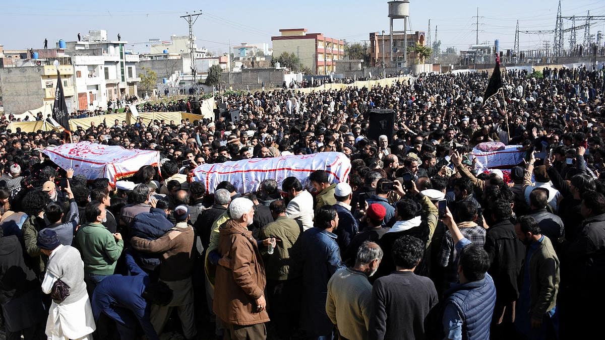 Reuters : People gather to attend a funeral for victims following the explosion at a mosque, in Islamabad, Pakistan, on February 7, 2026