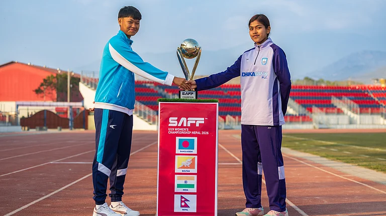 India U17 captain Julan Nongmaithem and Bangladesh U19 captain Arpita Biswas ahead of the SAFF U19 Women's Championship 2026 final on February 7, 2026. - | Photo: AIFF