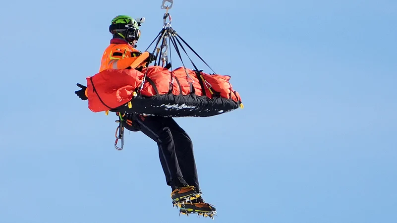 Lindsey Vonns Crash Explained: How Did American Legend Lose Control At Winter Olympic Games 2026?