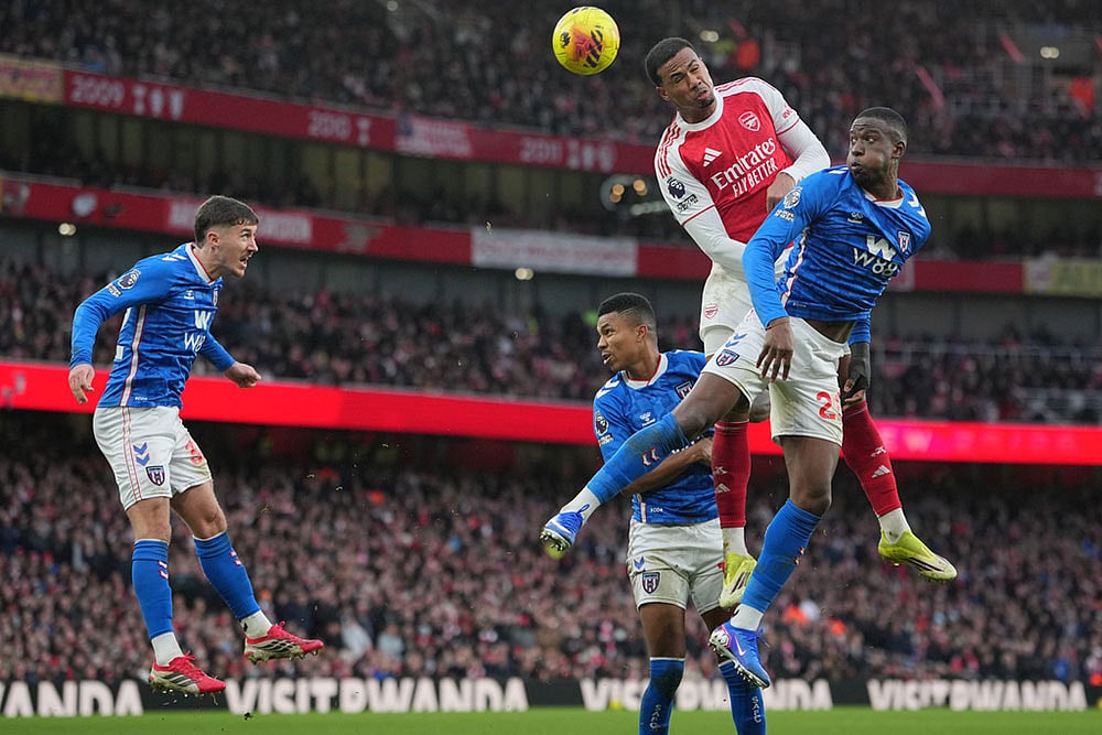 English Premier League: Sunderland vs Arsenal