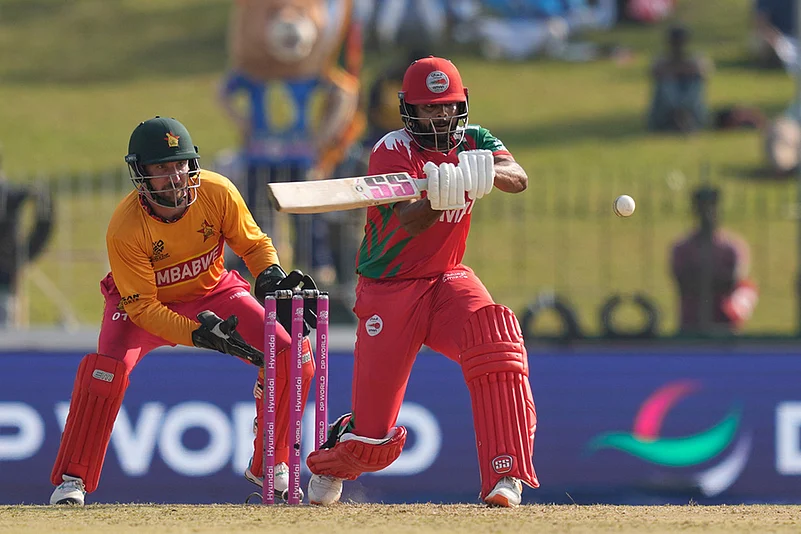 Oman vs Zimbabwe T20 World Cup Cricket-Vinayak Shukla