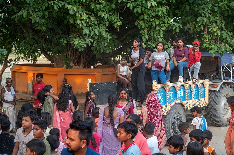 Bihar obscene Bhojpuri songs ban
Bihar government ban on Bhojpuri songs