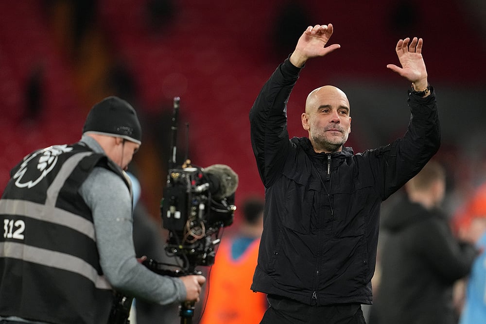 liverpool vs manchester city premier league soccer-Pep Guardiola 