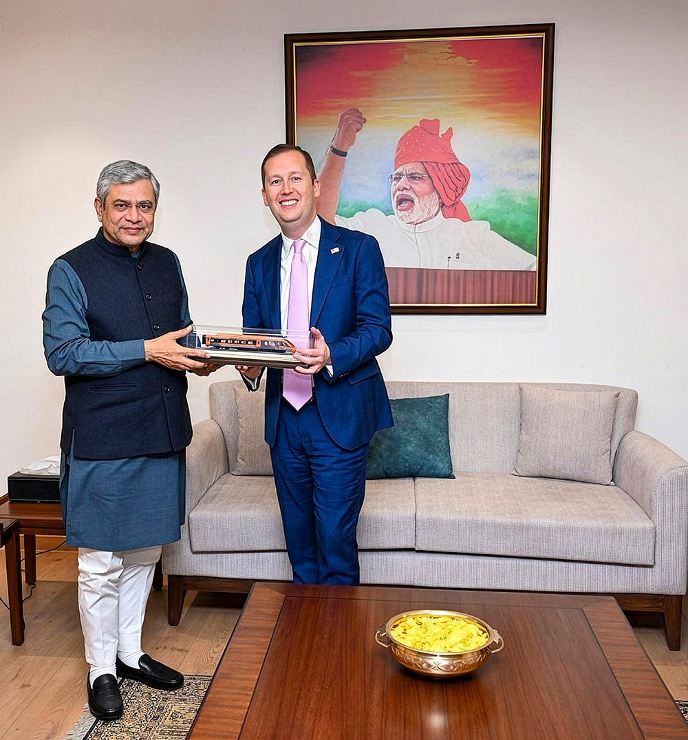 Ashwini Vaishnaw meets Sergio Gor