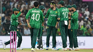 (AP Photo/Eranga Jayawardena) : Pakistan's Usman Tariq, centre, celebrates with teammates the wicket of United States' Milind Kumar during the T20 World Cup cricket match between Pakistan and the United States in Colombo, Sri Lanka, Tuesday, Feb. 10, 2026