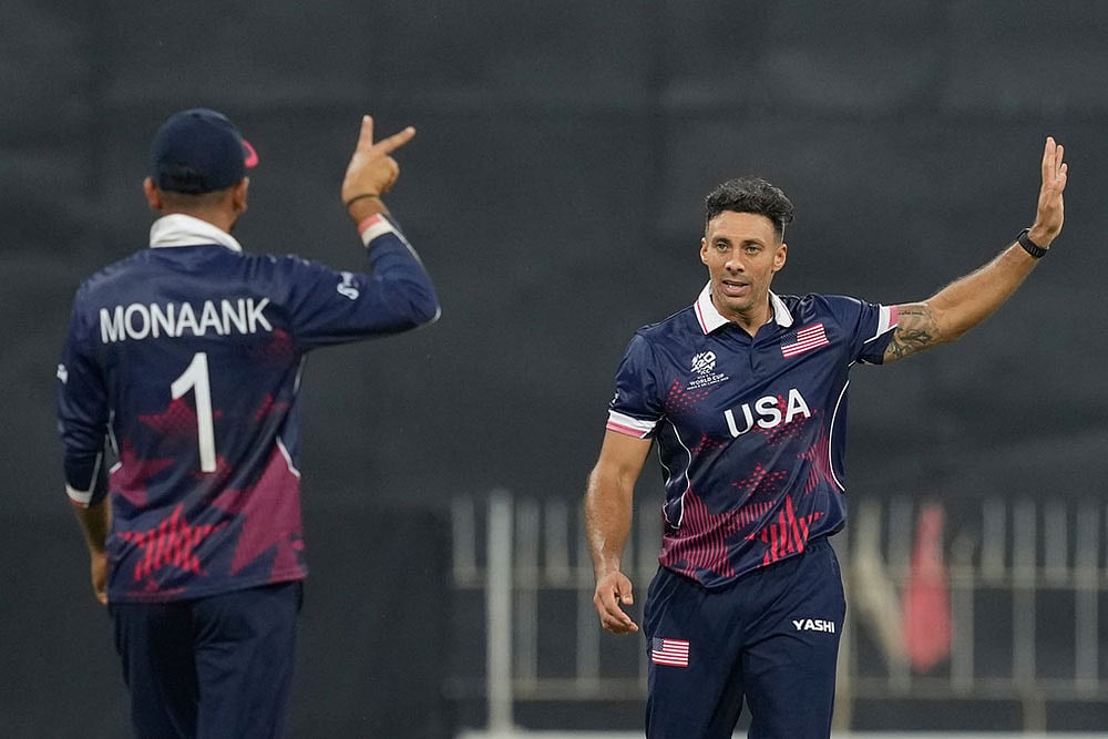 PAK vs USA T20 WCup Cricket Shadley Van Schalkwyk