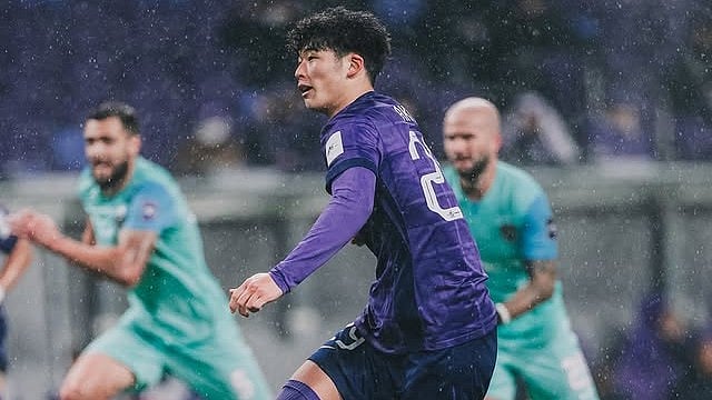 Sanfrecce Hiroshima's Akito Suzuki celebrates after scoring during the AFC Champions League Elite match against Johor Darul Ta'zim on February 10, 2026. - | Photo: Instagram/sanfrecce.official