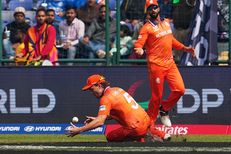 Namibia vs Netherlands T20 World Cup Cricket match-Bas de Leede