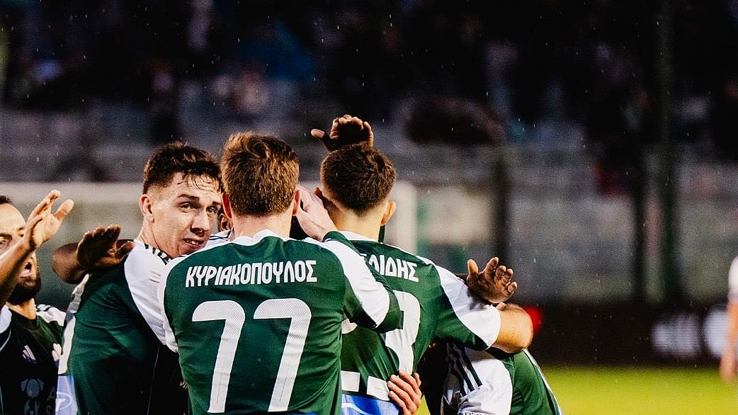 Panathinaikos players celebrating a goal against Kifisia in Stoiximan Super League 2025-26.  - paofc_/X
