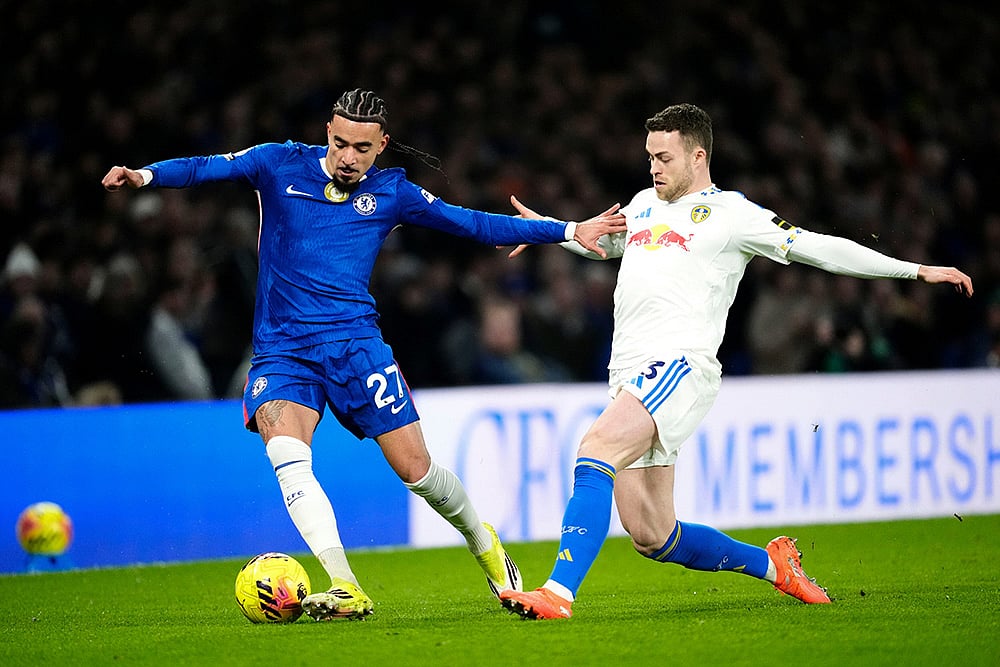 Chelsea vs Leeds United Premier league soccer match-Malo Gusto
