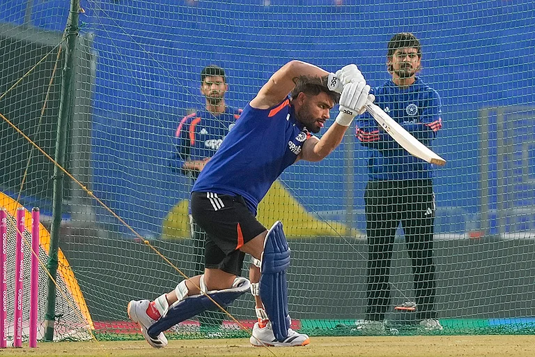 Rinku Singh returns home mid-world cup due to family emergency ahead of important clash against Zimbabwe. - | Photo: PTI/Salman Ali