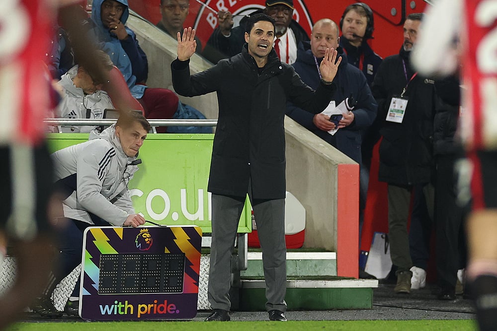 Brentford vs Arsenal Premier League soccer match-Mikel Arteta