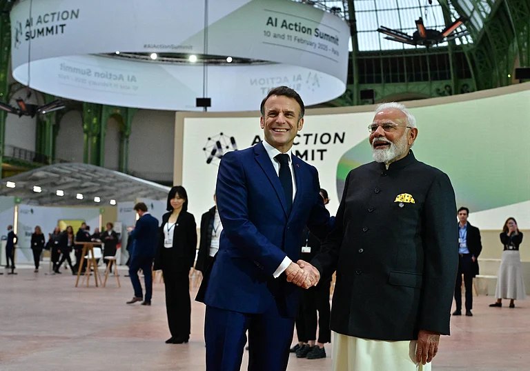 French President Emmanuel Macron and Indian Prime Minister Narendra Modi arrive for the second day of the summit for action on artificial intelligence AI at the Grand Palais in Paris, France, on February 11, 2025 - Source: IMAGO / Bestimage; Representative image