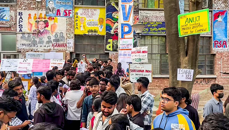 DU’s Month-Long Ban On Protests
