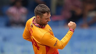 | Photo: AP/Eranga Jayawardena