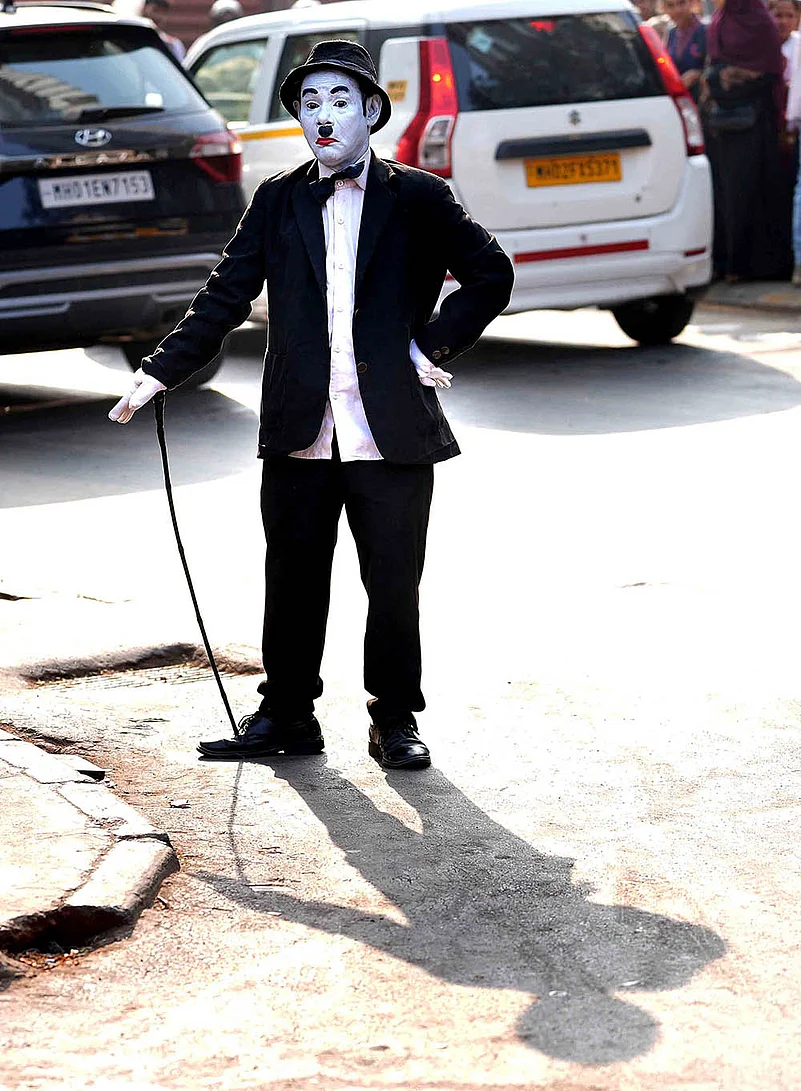 Kolkata to Mumbai migration struggle