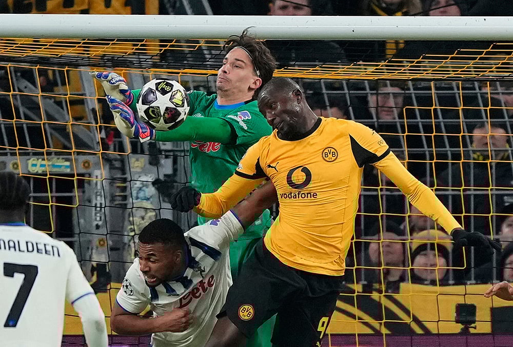 Borussia Dortmund Vs Atalanta UEFA Champions League Playoff-Marco Carnesecchi 