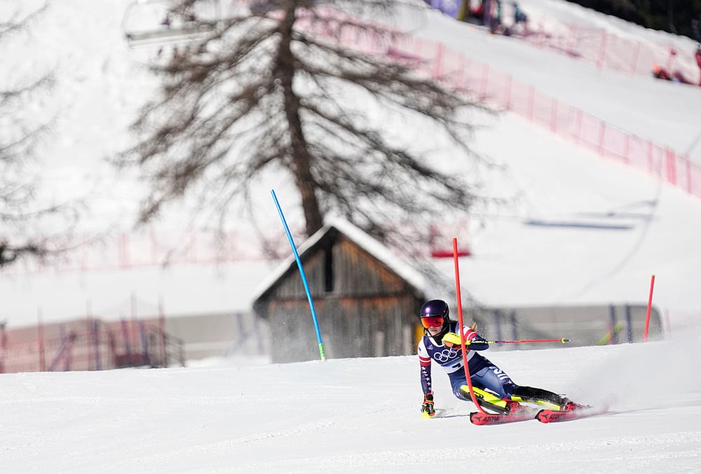 Shiffrin ends her Olympic medal drought by winning slalom gold-11