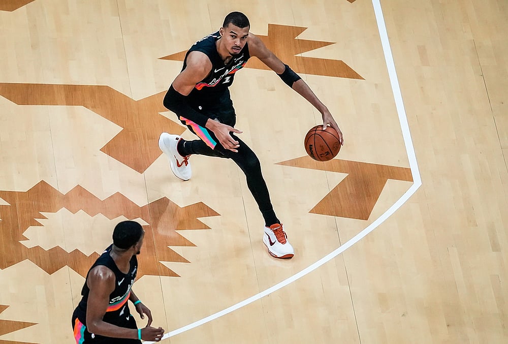 San Antonio Spurs Vs Phoenix Suns NBA basketball 2025-26-Victor Wembanyama