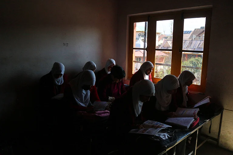 Activists allege the government continues to neglect the Kashmiri language. - IMAGO / ABACAPRESS