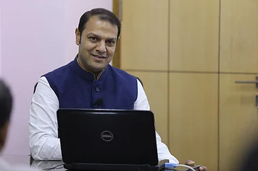 Vineet Garg’s Unconventional Lens On Markets Blends Vedic Cycles With Modern Financial Thinking