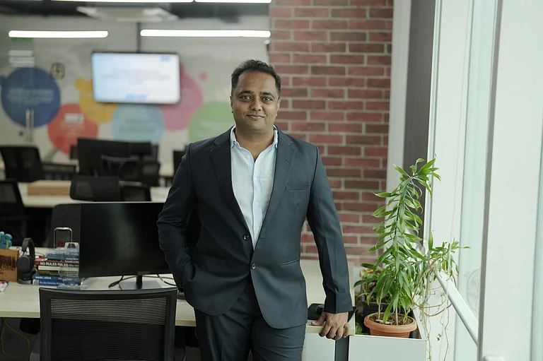 Nirav Prajapati - null