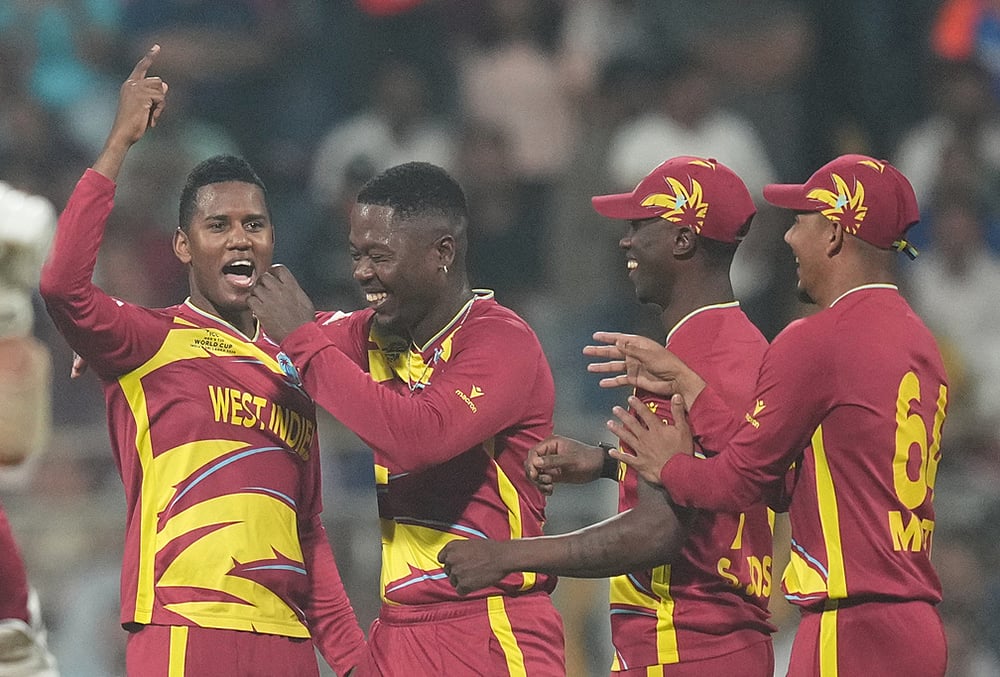 Zimbabwe vs West Indies T20 World Cup super 8 match-Akeal Hosein