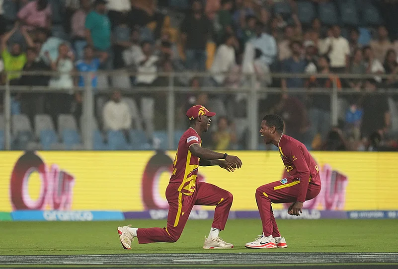 Zimbabwe vs West Indies T20 World Cup super 8 match-Akeal Hosein