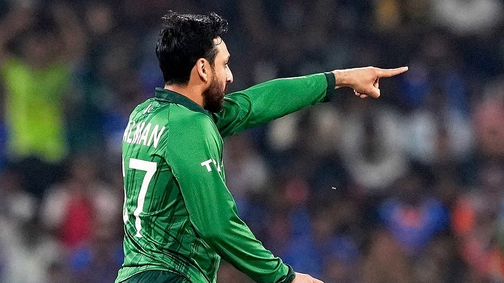 | Photo: AP/Eranga Jayawardena