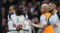 | Photo: AP/Ian Walton : Tottenham's Randal Kolo Muani celebrates scoring his side's first goal during the English Premier League soccer match between Tottenham Hotspur and Arsenal in London, Sunday, Feb. 22, 2026.