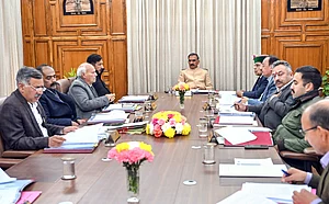 IMAGO / ANI News : Himachal Pradesh Chief Minister Sukhvinder Singh Sukhu, during a state cabinet meeting, in Shimla.