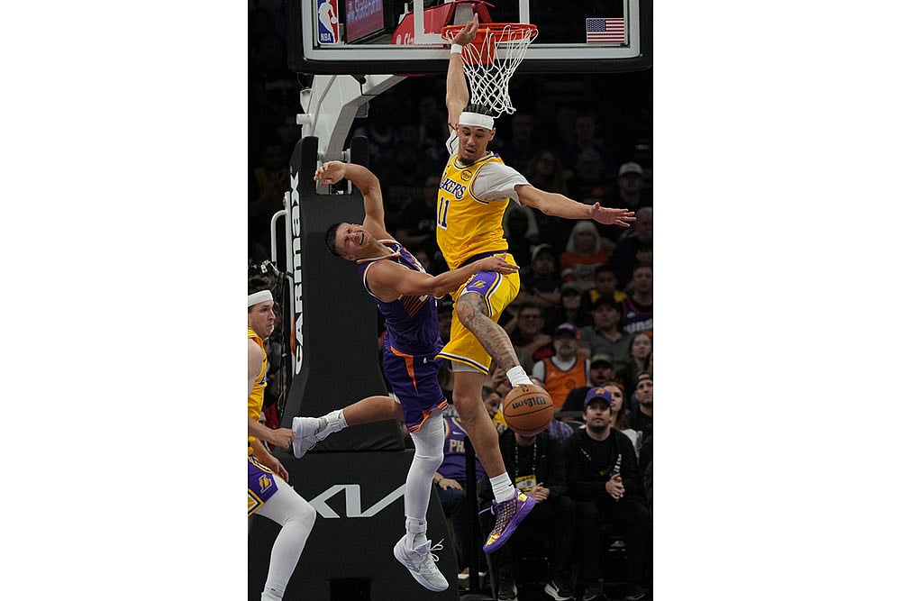 Basketball: Phoenix Suns Vs Los Angeles Lakers