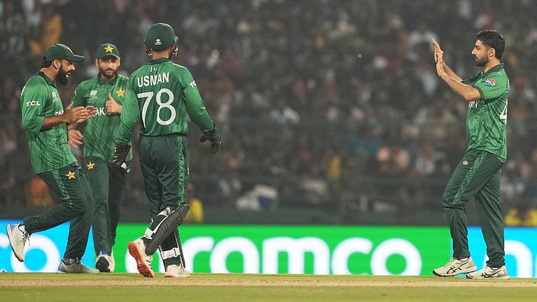 Pakistan's Abrar Ahmed, right, celebrates with teammates the wicket of Sri Lanka's Kamil Mishara during the T20 World Cup match between Pakistan and Sri Lanka in Pallekele. - Photo: AP