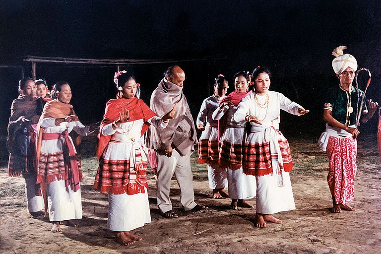 The Pioneer: Manipuri filmmaker and composer Aribam Syam Sharma (centre) on the film set of Ishanou - | Photo Courtesy: MSFDS