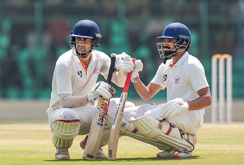 Ranij Trophy Final: Karnataka vs J-K photo-Sahil Lotra and Qamran Iqbal