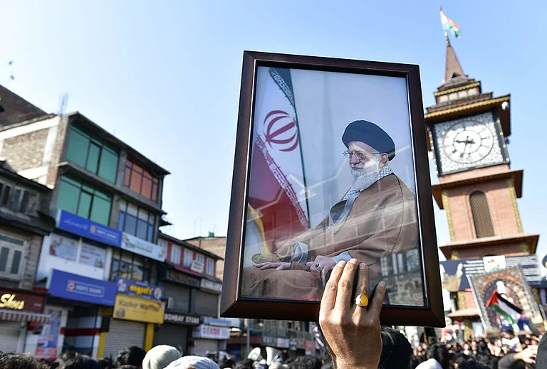 China Condemns Killing of Khamenei, Calls US-Israel Strikes ‘Grave Violation’ - null