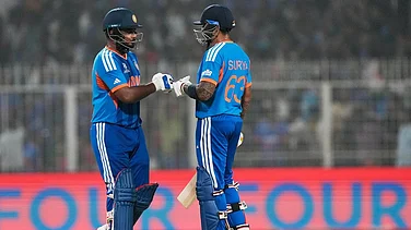 | Photo: AP/ Bikas Das