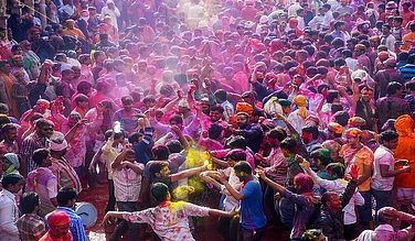 Top Holi Party Spots In Mumbai For A Safe & Fun Celebration In 2026