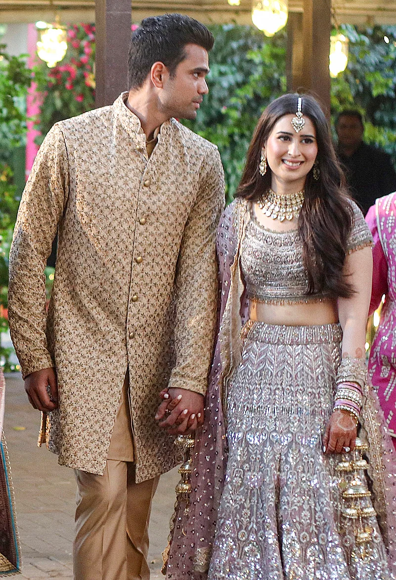 Arjun Tendulkar Saaniya Chandhok Wedding photos-3