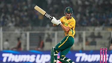 | Photo: AP/Bikas Das